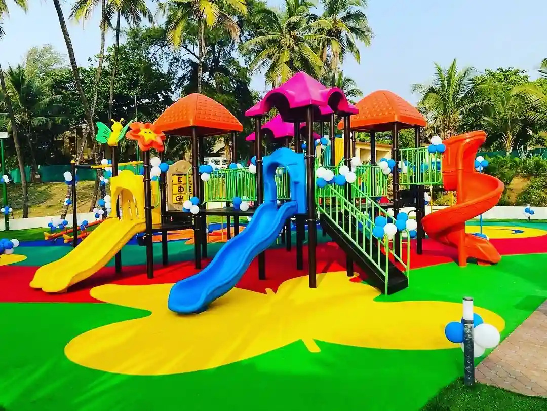 EPDM sports court and playground flooring