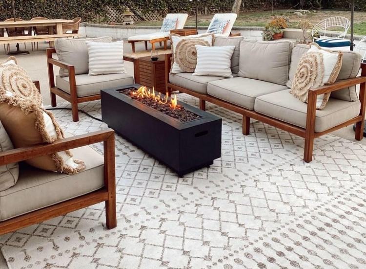 Stunning Outdoor Carpets Dubai